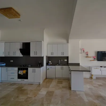 Apartment Hatice Sultan Butik Kalkan